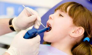 Fluoryzacji zębów dla dzieci: za czy przeciw?