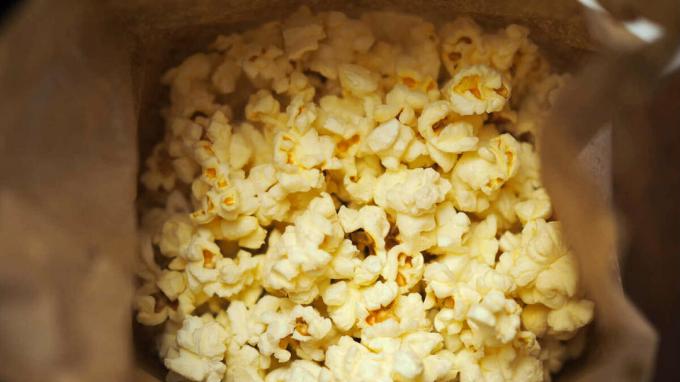 popcorn mikrofalowa z masłem