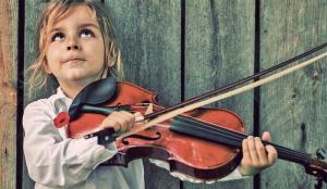 Jak nauczyć się grać na jakimś instrumencie wpływa na rozwój myślenia u dzieci