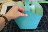 Zrobić z dzieckiem Wielkanocny koszyk z papieru: klasa mistrz