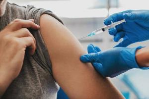 TOP 4 nowe mity na temat szczepień przeciwko COVID-19: obalenie Ministerstwa Zdrowia
