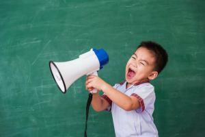 Jakie błędy dorosłych źle wpływają na rozwój mowy przedszkolaków