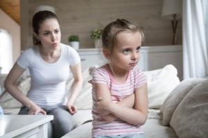 Jak przekonać dziecko, aby powiedzieć prawdę: 5 cennych wskazówek