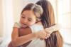 Przytulić swoje dzieci, często przytula dlaczego są ważne dla dziecka