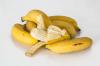 Dlaczego nigdy nie powinieneś wyrzucać skórki od banana