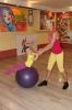 Rolling Balls: 7 ćwiczeń Fitball dla dzieci