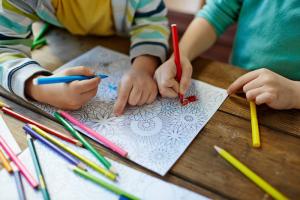 Jak zmyć długopis dziecka i czuł wskazówka: 3 szybkich sposobów