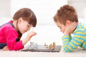 7 powodów, dla których warto dać przedszkolakowi szachy