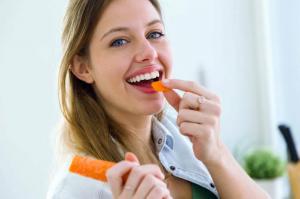 Naukowcy nazwali kategorie osób, które nie powinny cały czas jeść marchewki